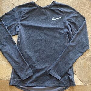 Nike Dri-Fit slim fit long sleeve gray stretchy men’s size medium